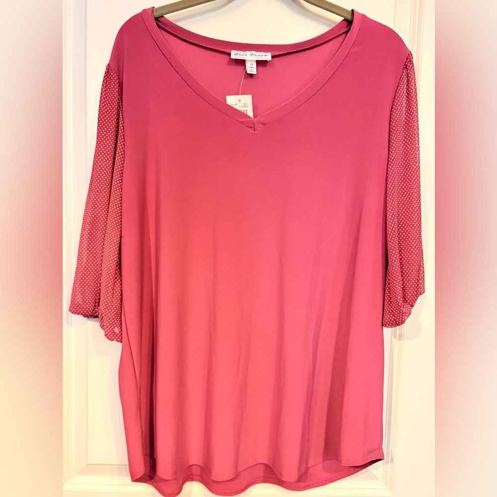 Star Vixen Fuchsia V-Neck loose fitting Short Sleeve Top
